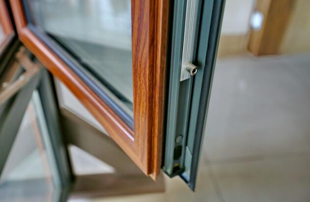 কিভাবে অ্যালুমিনিয়াম প্রোফাইল প্রক্রিয়াকরণ প্রক্রিয়া?